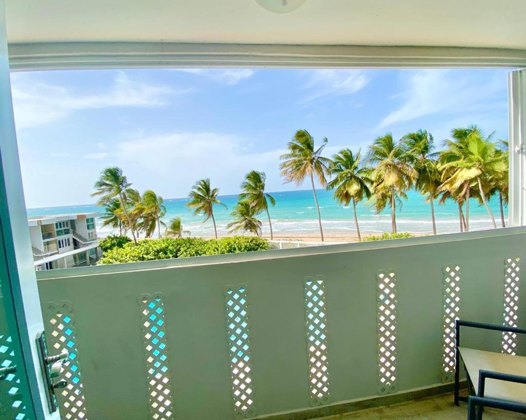 Kasa Brisa Marina Ocean View Balcony Beachfront San Juan Exterior foto